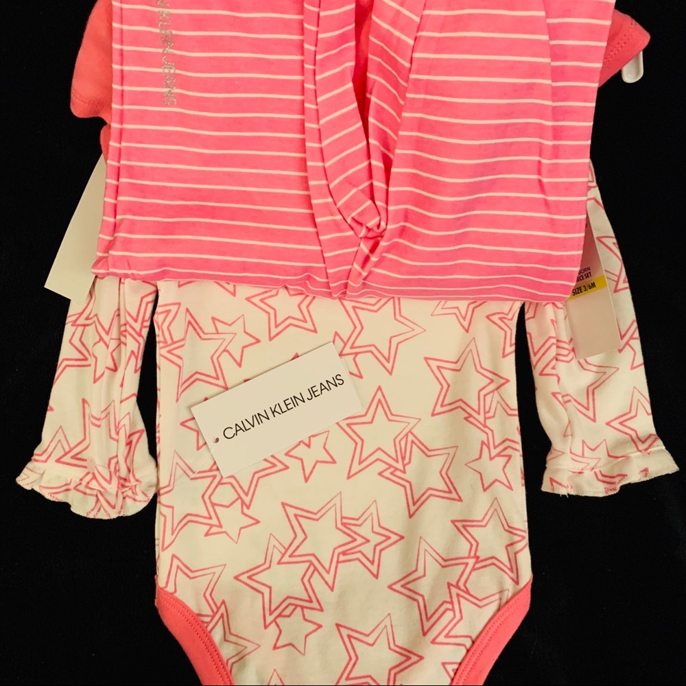 CalvinKlein Onesies Set of 4_Girls_LS_NWT